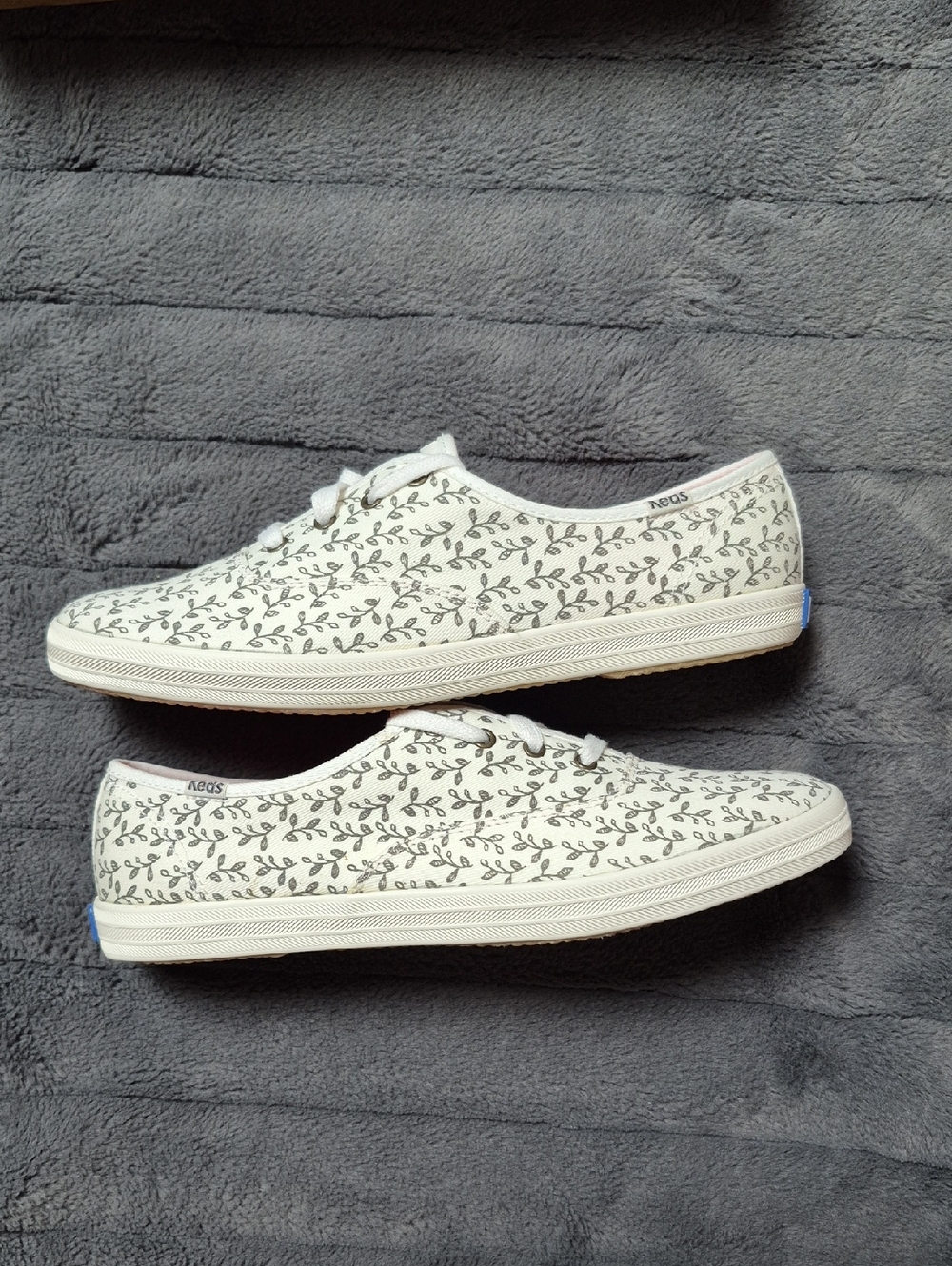 Keds Botanical Off White Sneakers with Leaf Print, & 2 Laces, New In Box - Picture 11 of 13